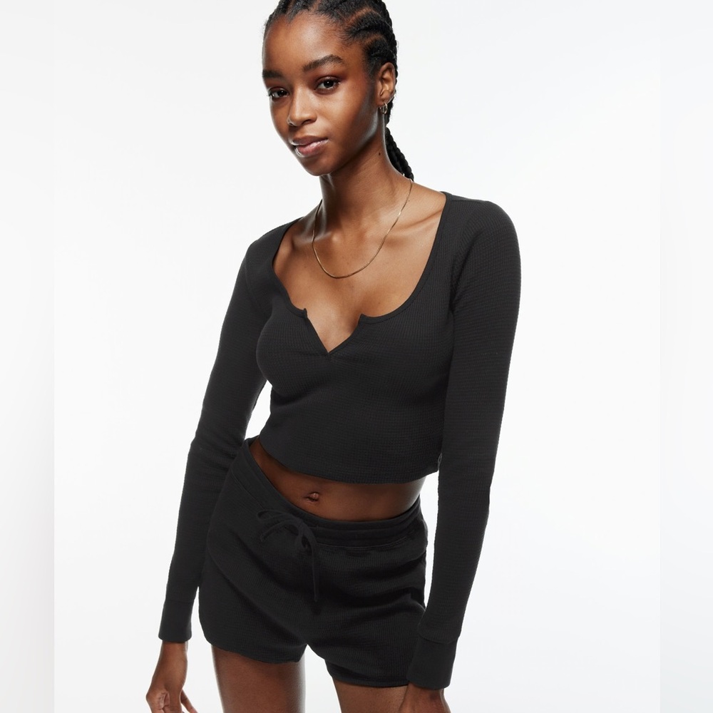 Aritzia TNA Black Long Sleeve Top